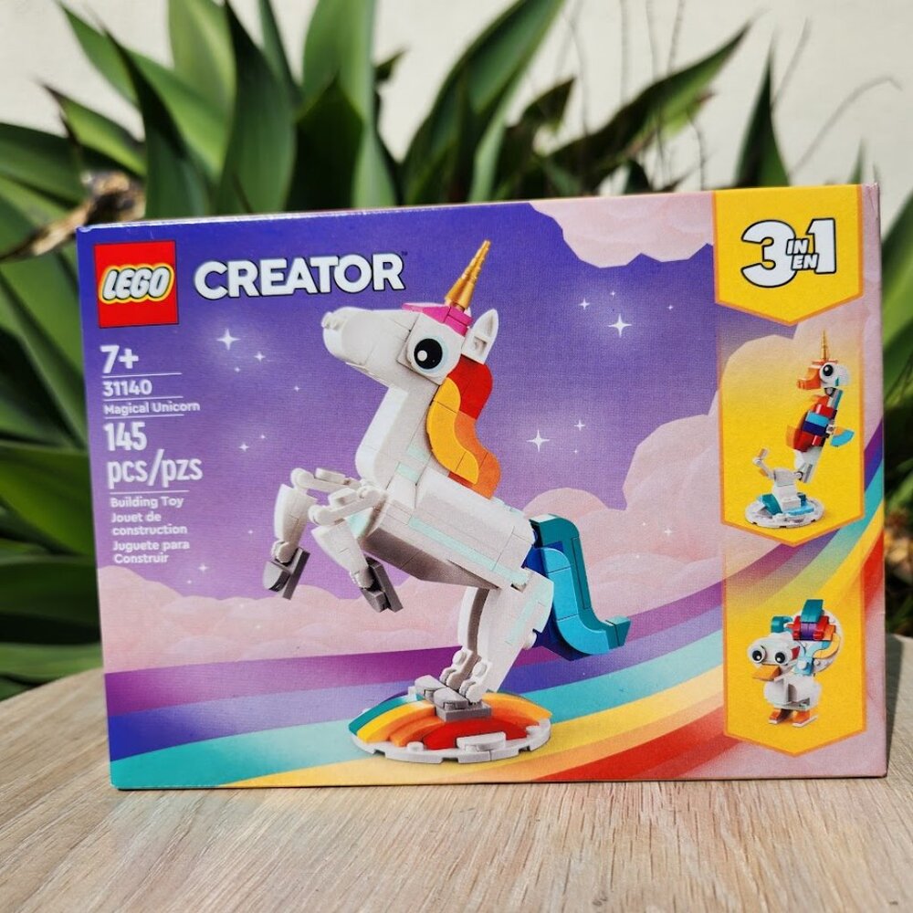 LEGO Creator 3 n1 Magical Unicorn Seahorse Peacock Rainbow 31140 Easter Basket G